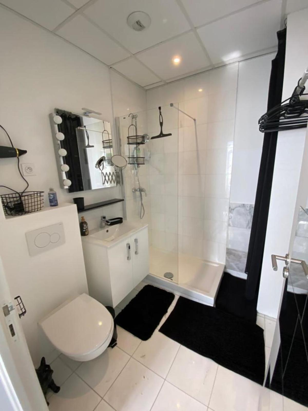 Private - Small Studio For Two At 5 Minutes From Croisette Cannes Esterno foto