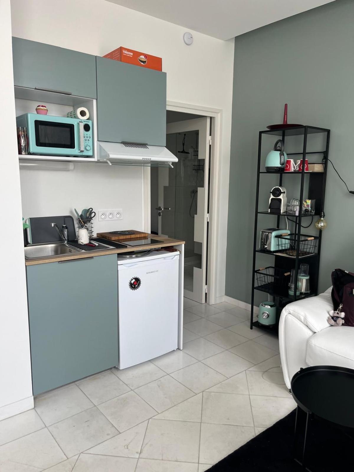 Private - Small Studio For Two At 5 Minutes From Croisette Cannes Esterno foto
