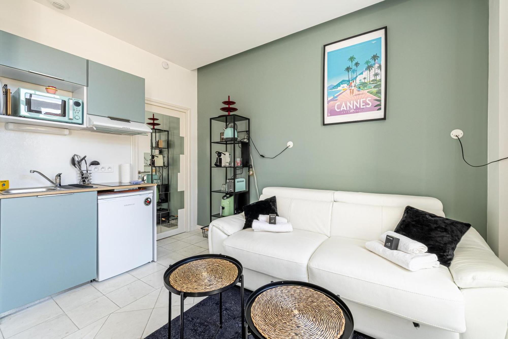 Private - Small Studio For Two At 5 Minutes From Croisette Cannes Esterno foto