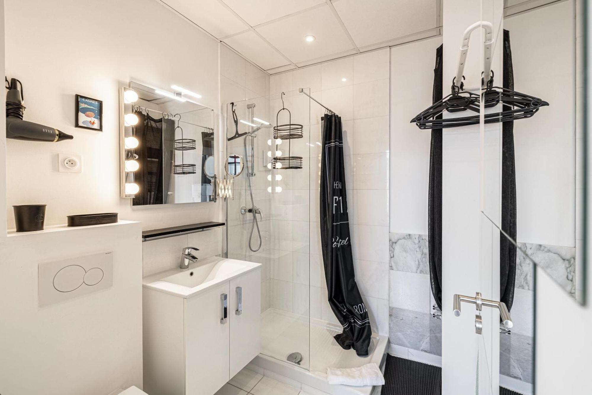 Private - Small Studio For Two At 5 Minutes From Croisette Cannes Esterno foto